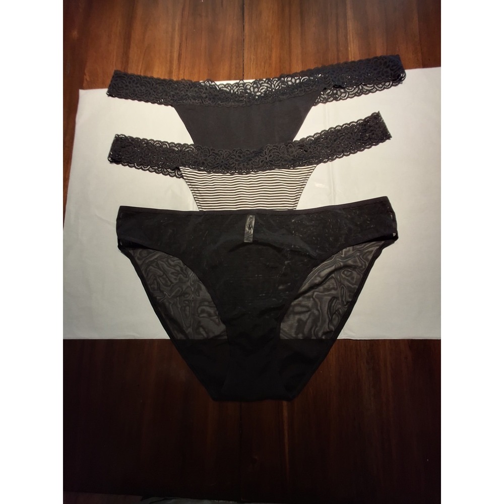 Old Navy Womens Panties. 3 Pairs. Size 3X/4X. Black/White. Lace Trim. NWOT